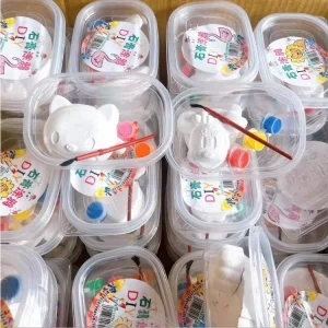 Creative Diy Doll Kids Arts And Crafts Hand painted Graffiti Painting Plaster Creative Handmade Children Gift Toys