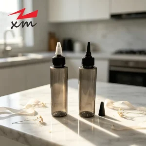 Custom Logo Screen Printing Hair Dye Tattoo Ink Cosmetic Liquid 100ml Cylinder Black Plastic Squeeze Bottle with Twist Top Cap