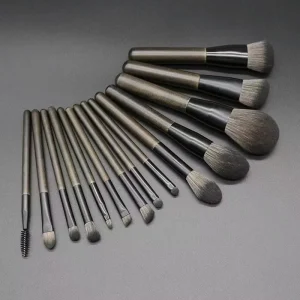 Factory Direct Price Custom Logo 14-Piece Wood Handle Synthetic Fibre Face & Concealer Makeup Brushes Set for Beauty Lovers