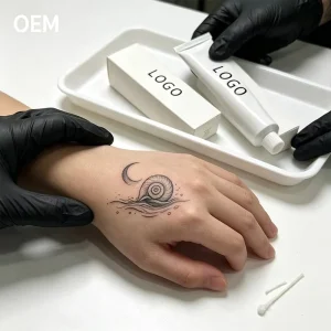 Mini Pack Portable Tattoo Balm with Compact Design Continuously Supplies Moisture to Skin Covered with Tattoo Patterns