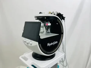New Small Bubble Facial Machine Diamond Microdermabrasion Aqua Peel Oxygen Jet With Skin Analyzer Facial Whitening Device