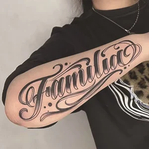Oversized Temporary Tattoo Stickers Semi Permanent Waterproof Non Reflective Herbal Inspired Flower Pattern Male Arm Family