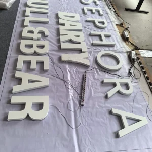 Precision 304 Stainless Steel White Paint Finish Back Lit Letter With Acrylic Base Plate Custom Led Sign for Nameplate