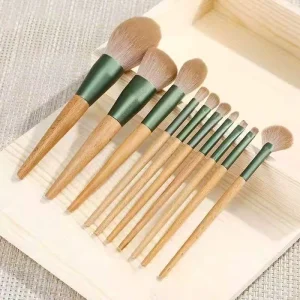 Premium Quality Foundation Eyeshadow Wood Handle 10-Piece Makeup Brush Set with Concealer for Professional and Daily Beauty Use