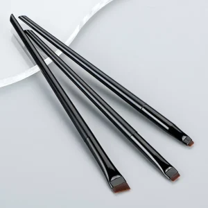 Professional Eyeliner Brush Ultra Thin Curved Synthetic Hair Wooden Handle Brush for Precise Eye Makeup
