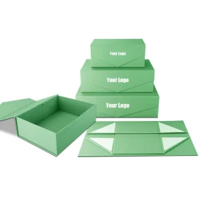 Sturdy Art Paper Folders for Gift Sets with Internal Dividers and Magnetic Closure for Bath and Body Products