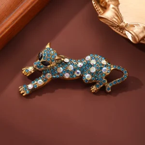 Vintage Metal Rhinestone Leopard Brooch for Women Pin Large Crystal Brooch Sweater Coat Suit Accessories Jewelry Gifts